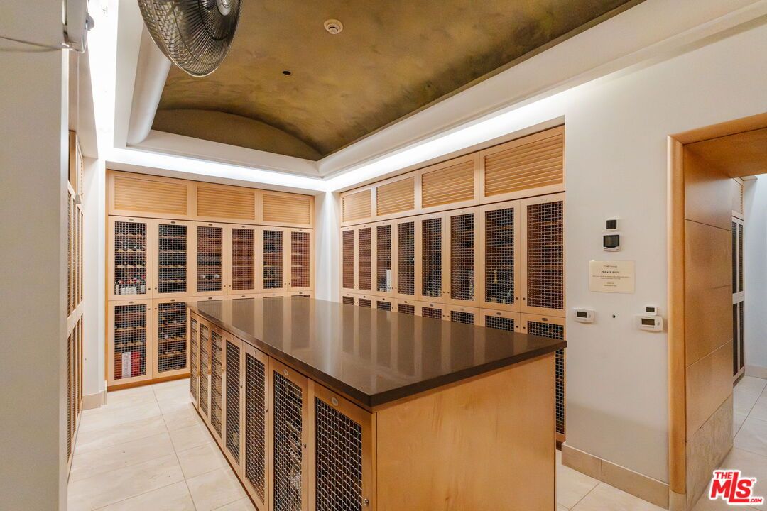Interior, Recessed Lighting, Wine Storage