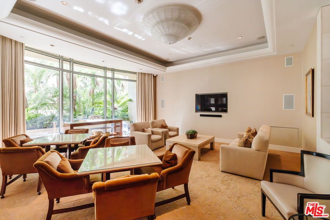 Dining room, Interior, Living room, Recessed Lighting