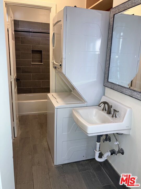 Bathroom, Interior, Washer