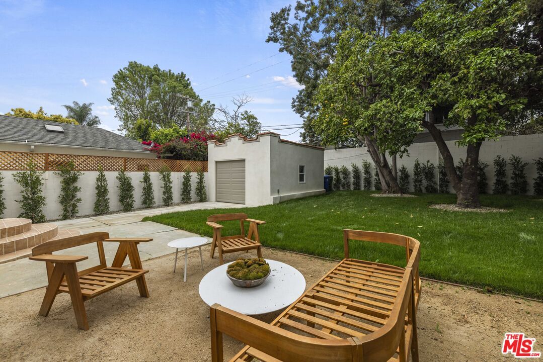 Backyard, Detached Garage, Exterior