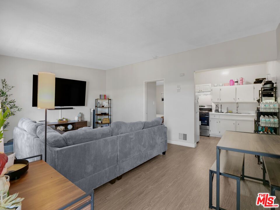 Interior, Kitchen, Living room, Stainless Steel Appliances, Wood Texture Flooring