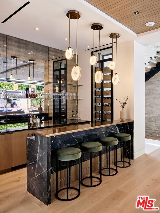 Interior, Pendant Lights, Recessed Lighting, Wood Texture Flooring