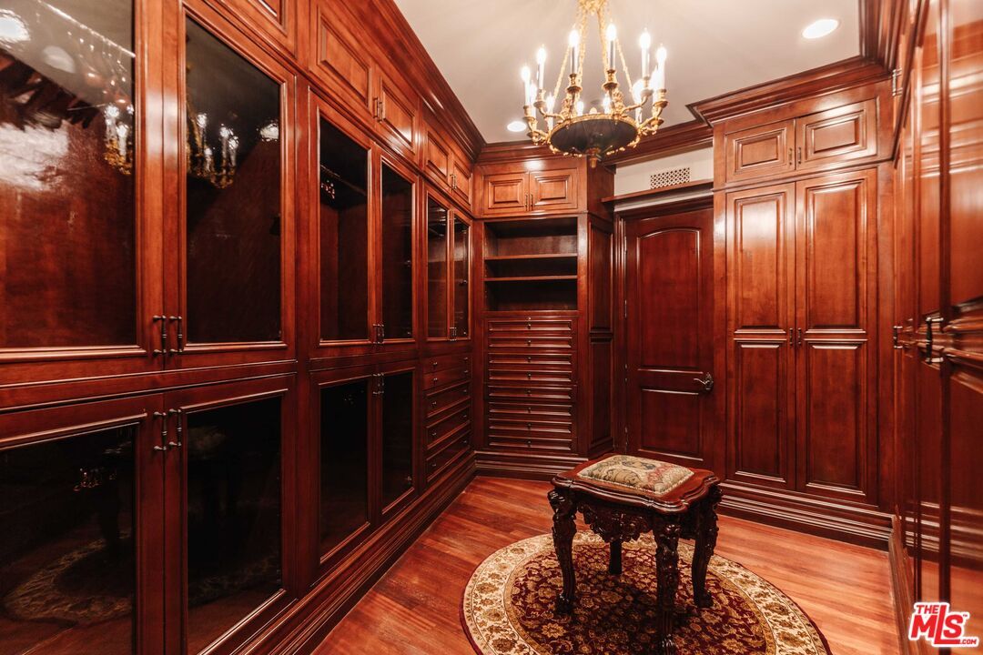 Chandelier, Interior, Recessed Lighting, Walk-in Closets, Wood Texture Flooring, Wooden Walls