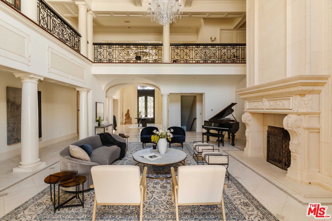 Chandelier, Fireplace, Interior, Living room, Piano, Recessed Lighting