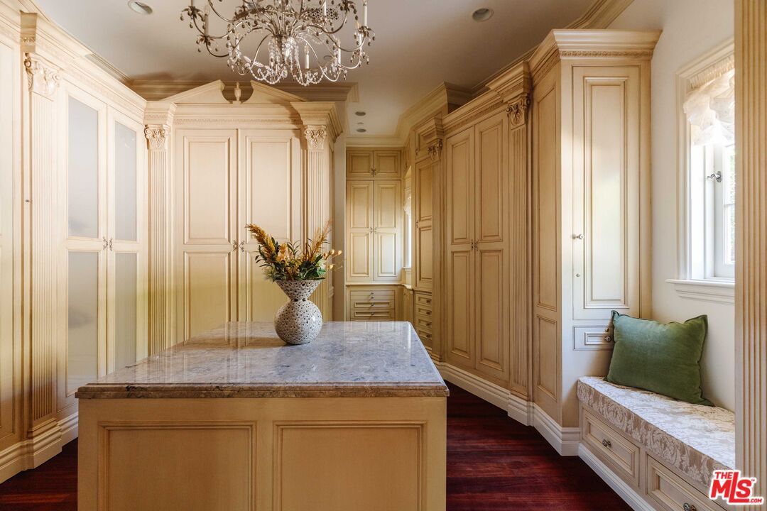 Chandelier, Interior, Recessed Lighting, Wood Texture Flooring