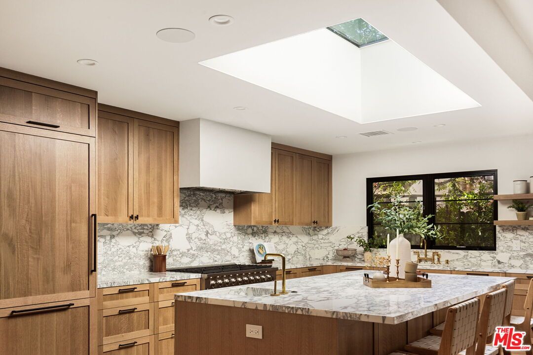 Interior, Kitchen, Marble Walls, Recessed Lighting