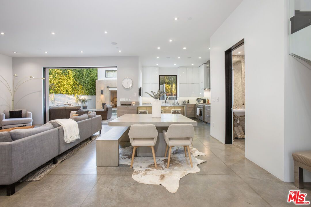 Dining room, Interior, Kitchen, Living room, Recessed Lighting