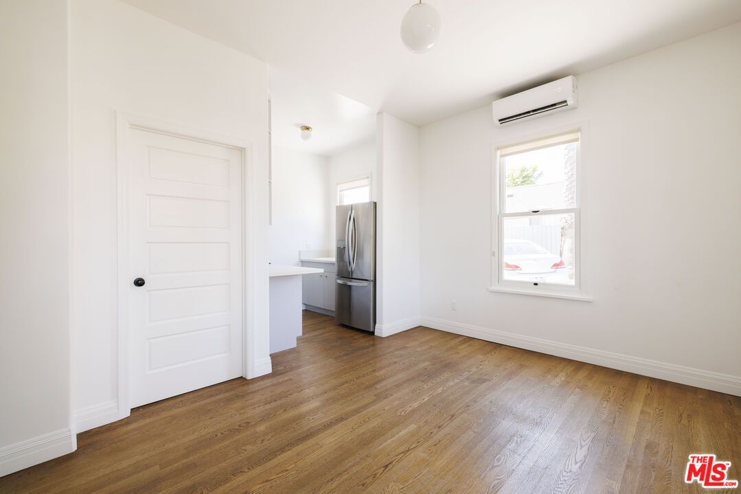 Empty room, Interior, Kitchen, Wood Texture Flooring