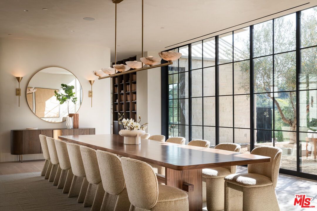 Dining room, Interior, Pendant Lights, Recessed Lighting