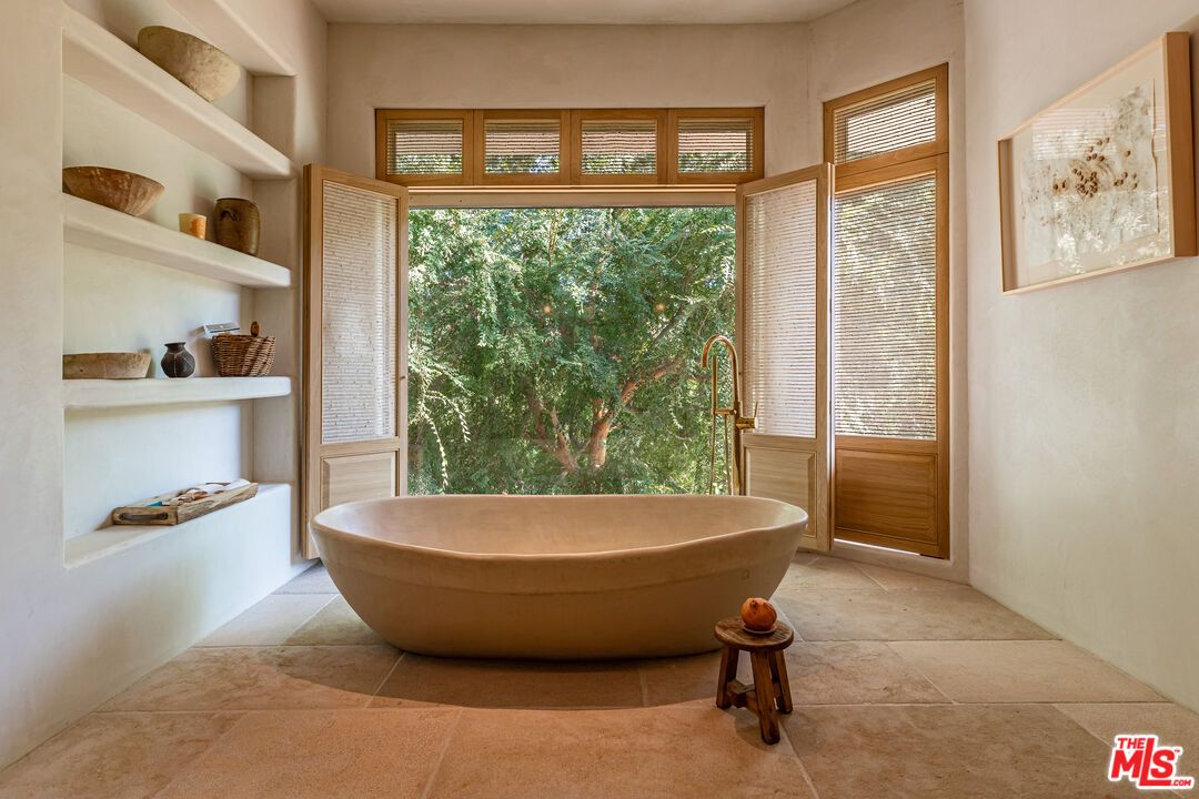 Bathroom, Free Standing Baths, Interior