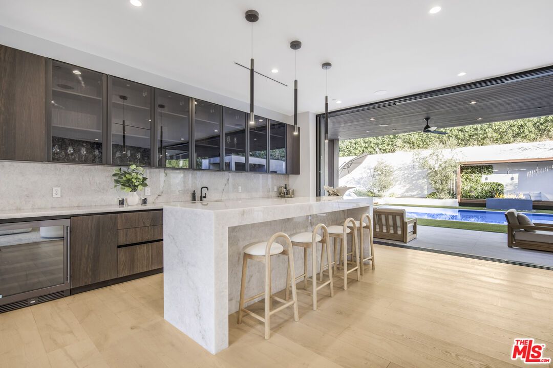 Interior, Pendant Lights, Recessed Lighting, Wood Texture Flooring
