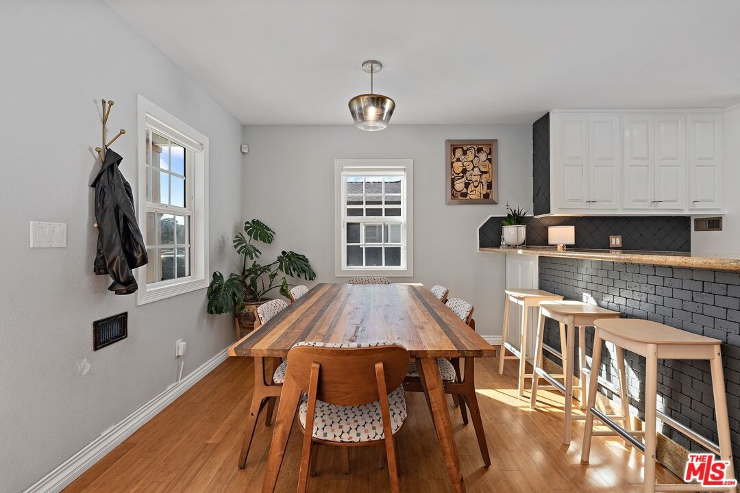 Dining room, Interior, Wood Texture Flooring