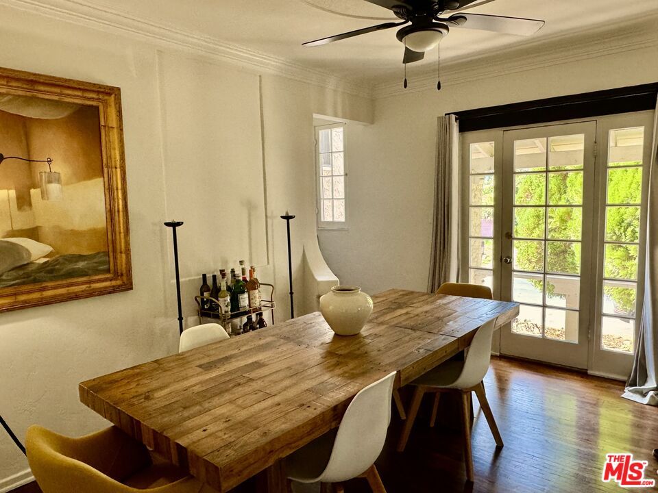 Dining room, Interior, Wood Texture Flooring