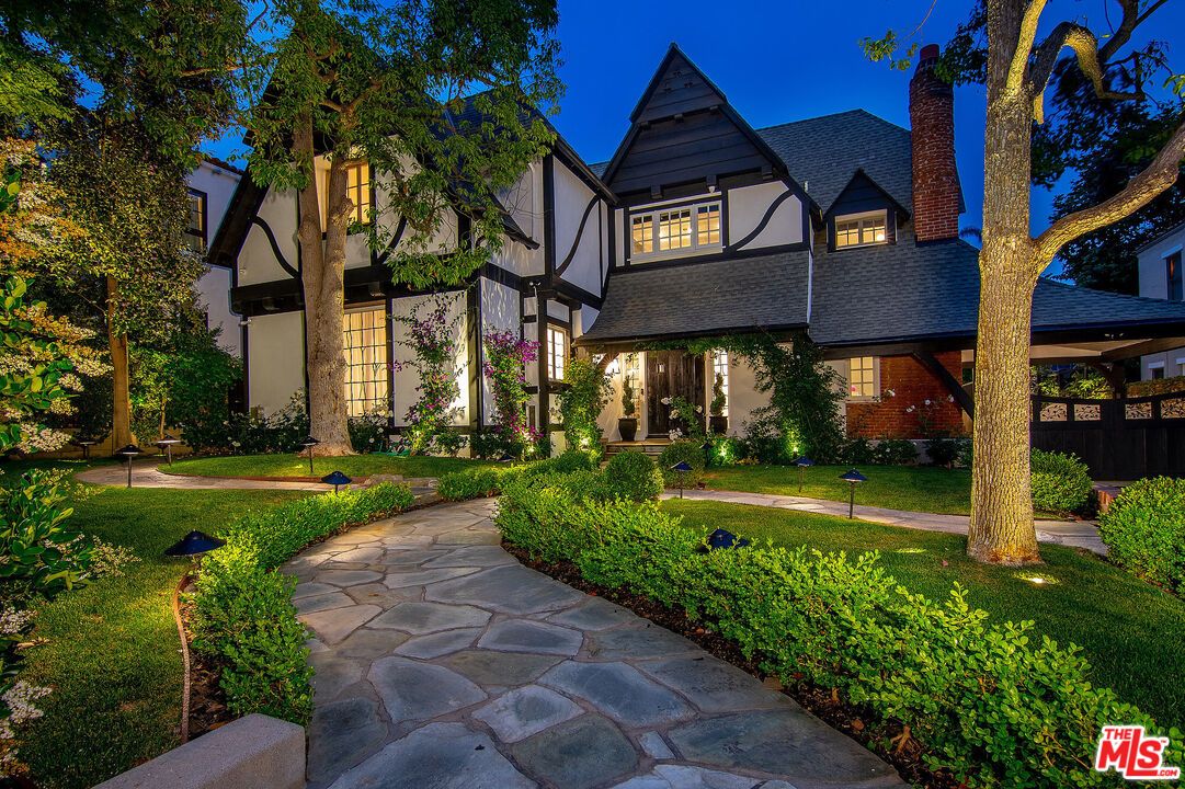 Backyard, Exterior, Facade, Tudor Revival