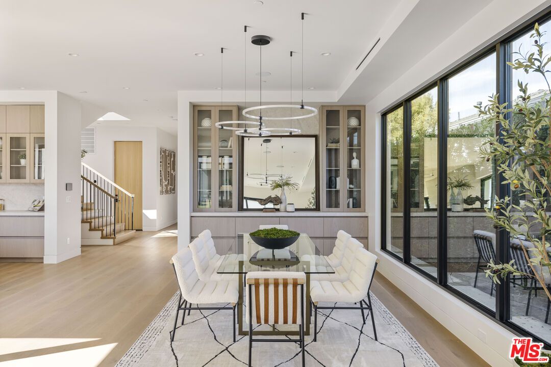 Dining room, Interior, Pendant Lights, Recessed Lighting, Wood Texture Flooring