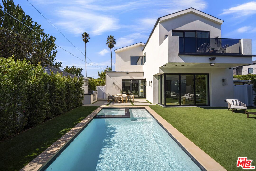 Backyard, Exterior, Pool
