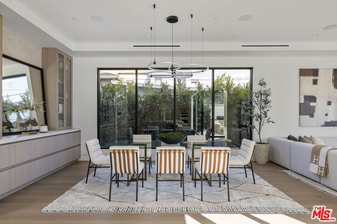 Dining room, Interior, Pendant Lights, Recessed Lighting, Wood Texture Flooring