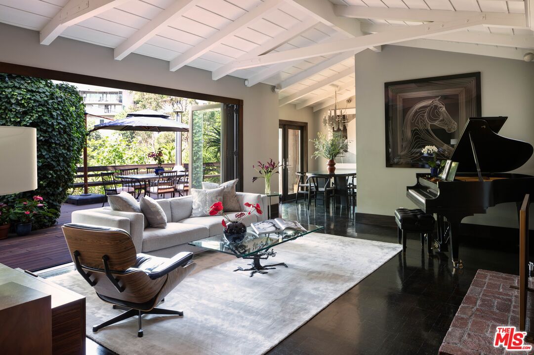 Dining room, Interior, Living room, Piano, Wood Texture Flooring