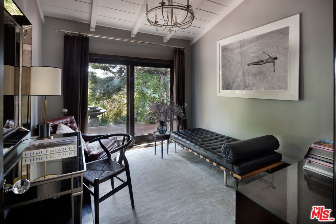 Chandelier, Interior