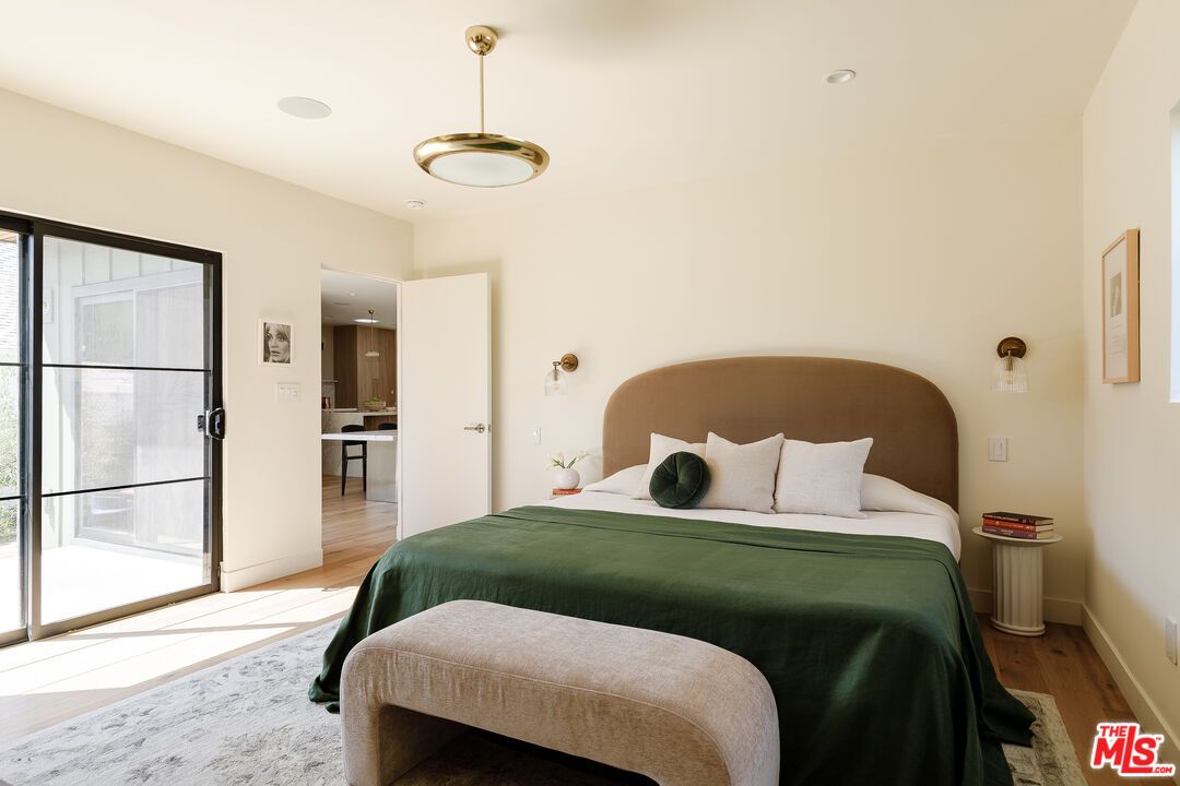 Bedroom, Interior, Pendant Lights, Recessed Lighting, Wood Texture Flooring