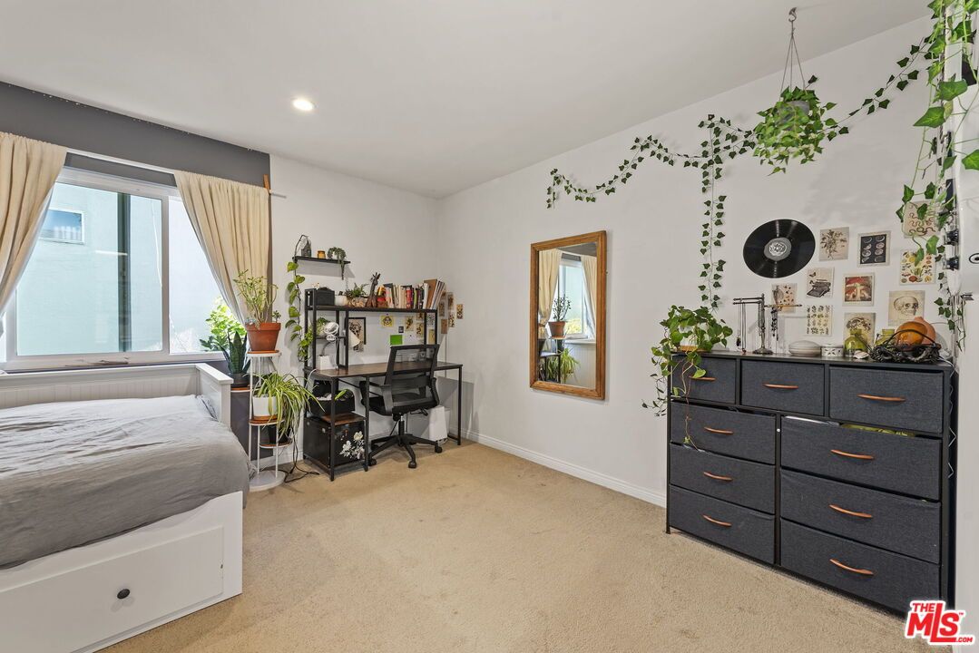 Bedroom, Home Office, Interior, Recessed Lighting