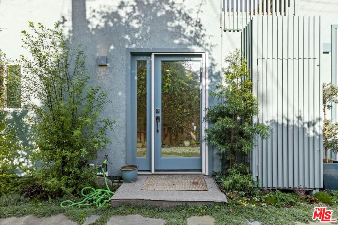 DE Listing image placeholder