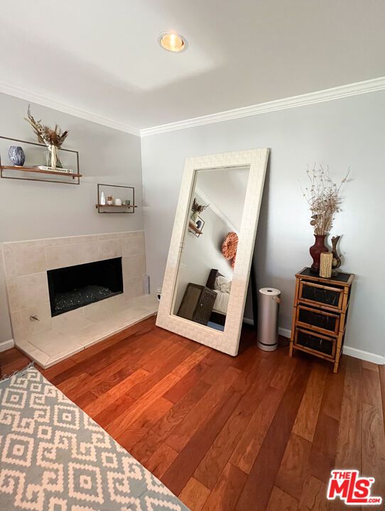 Fireplace, Interior, Recessed Lighting, Wood Texture Flooring