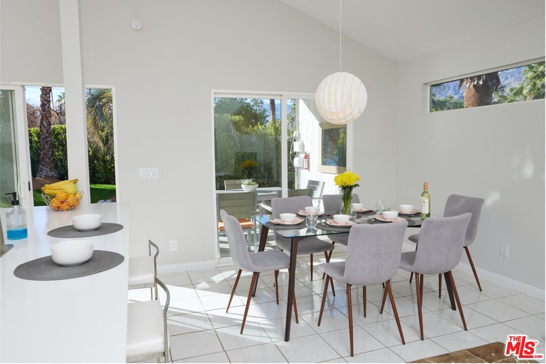 Dining room, Interior, Pendant Lights