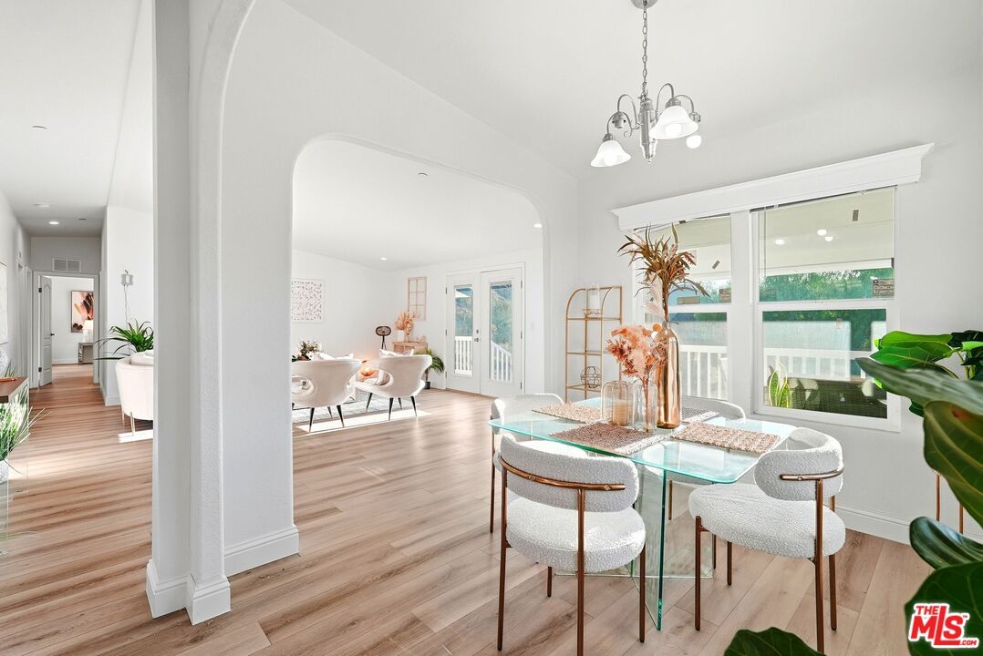 Dining room, Interior, Pendant Lights, Recessed Lighting, Wood Texture Flooring