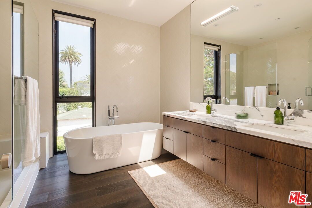 Bathroom, Dual Sink Vanities, Free Standing Baths, Interior, Recessed Lighting, Wood Texture Flooring