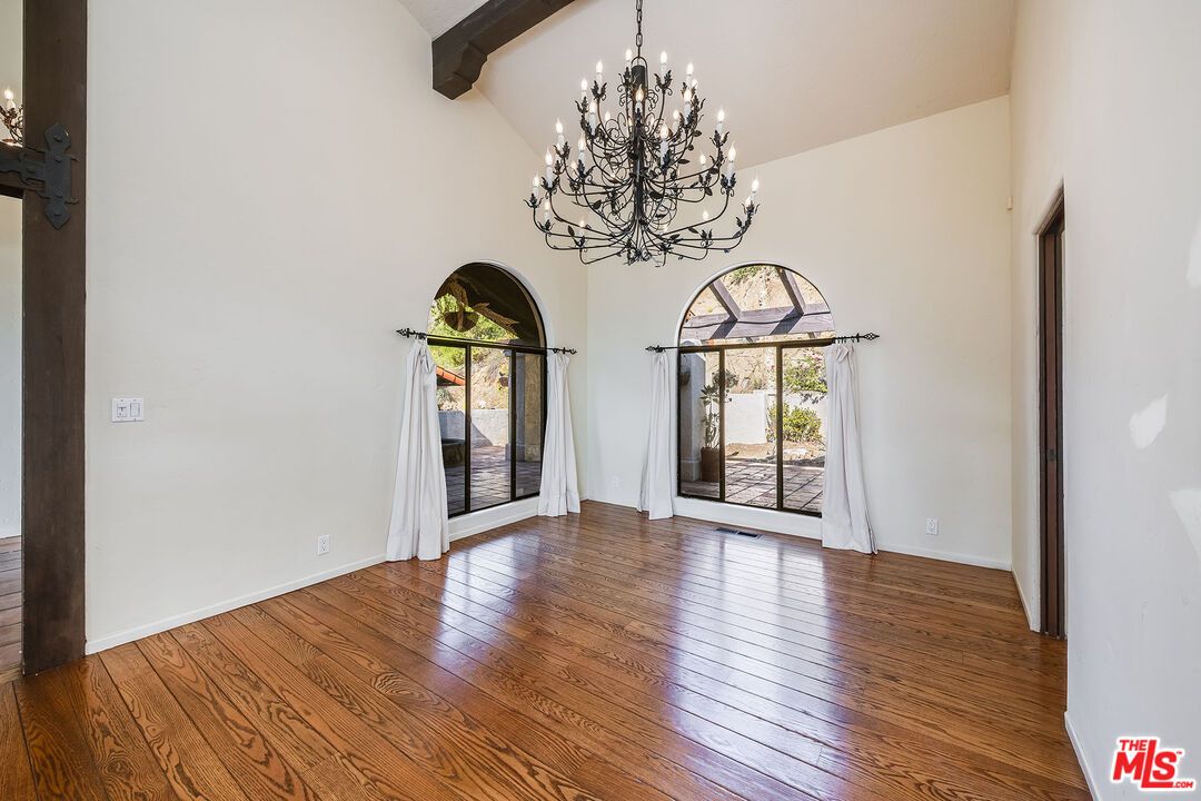 Chandelier, Empty room, Interior, Wooden Beams, Wood Texture Flooring