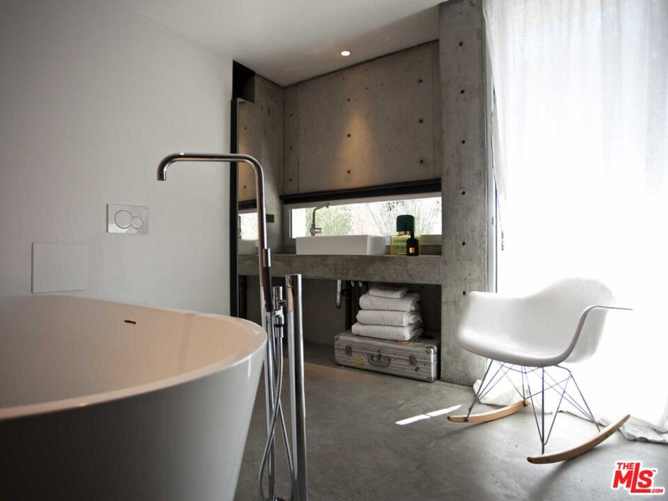 Bathroom, Free Standing Baths, Interior, Recessed Lighting