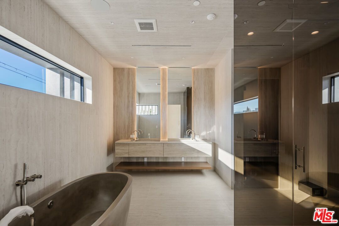 Bathroom, Dual Sink Vanities, Free Standing Baths, Interior, Recessed Lighting