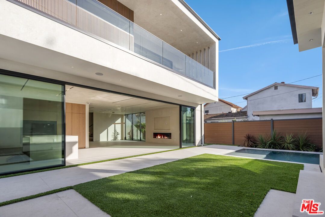 Backyard, Exterior, Fireplace