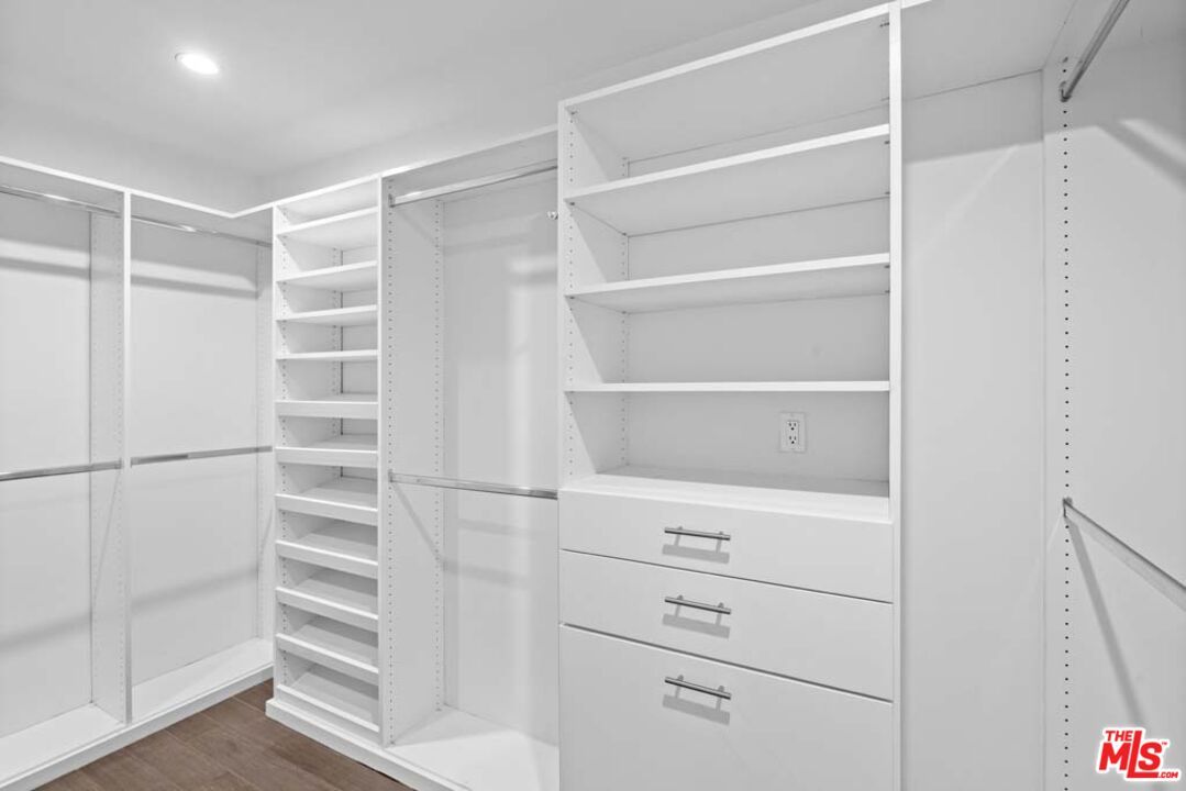 Interior, Recessed Lighting, Walk-in Closets, Wood Texture Flooring