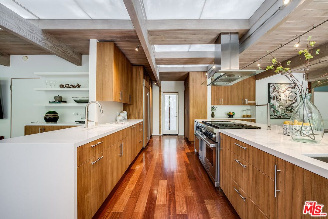 Interior, Kitchen, Stainless Steel Appliances, Wooden Beams, Wooden Ceilings, Wood Texture Flooring