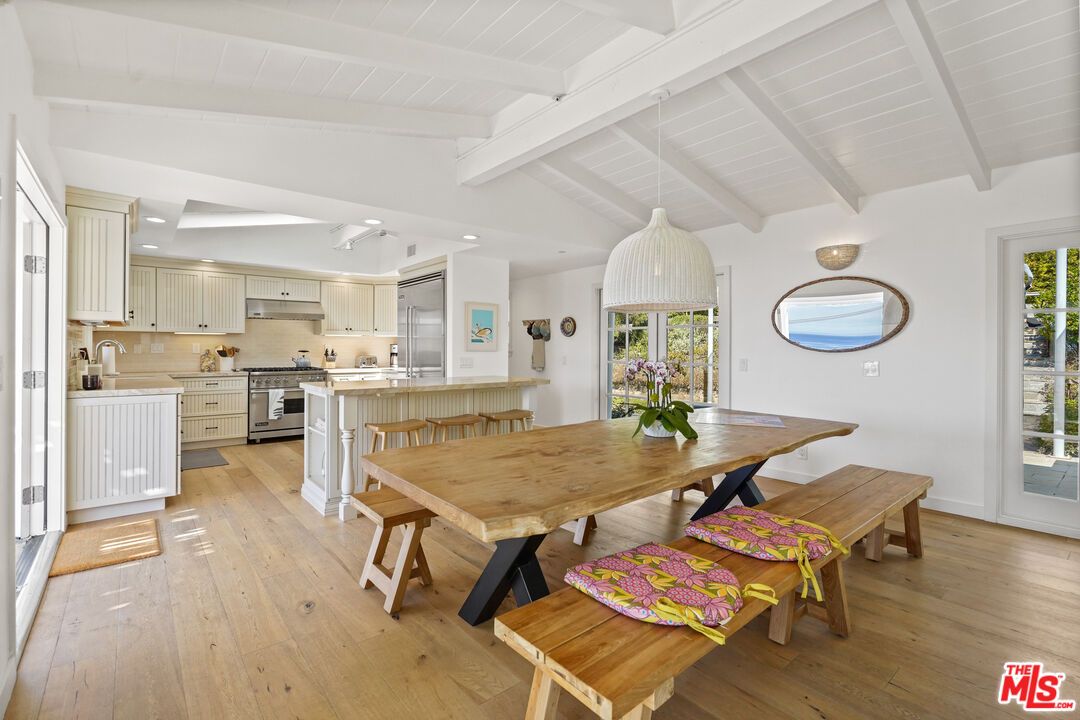 Dining room, Interior, Kitchen, Recessed Lighting, Stainless Steel Appliances, Wood Texture Flooring
