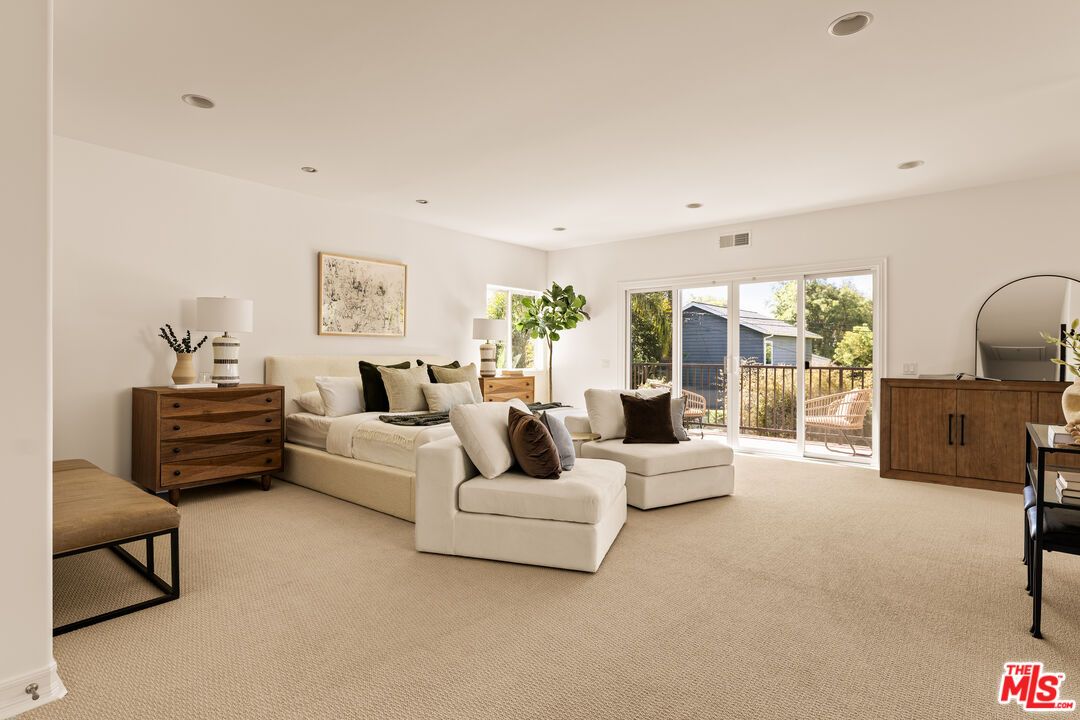 Bedroom, Interior, Living room, Recessed Lighting