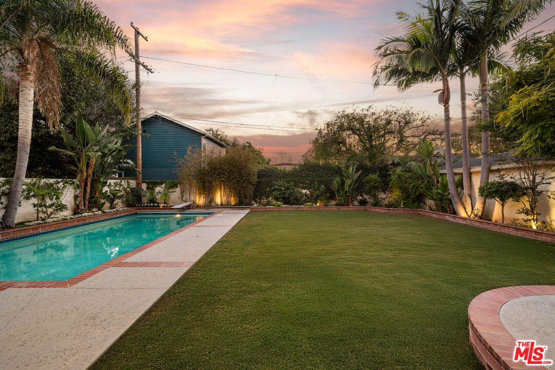 Backyard, Exterior, Pool