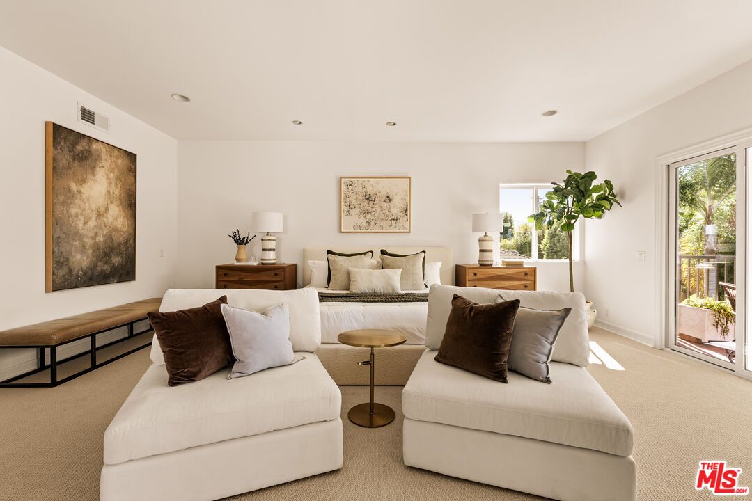 Bedroom, Interior, Living room, Recessed Lighting