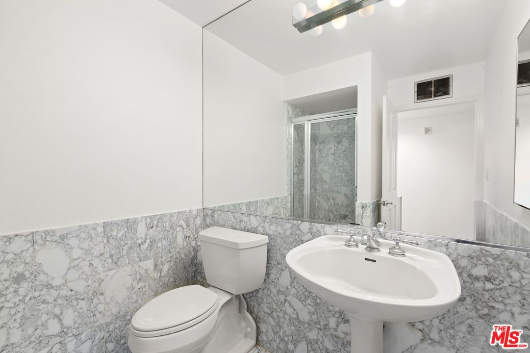 Bathroom, Interior, Marble Walls