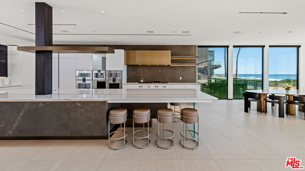 Dining room, Interior, Kitchen, Recessed Lighting, Stainless Steel Appliances, Water