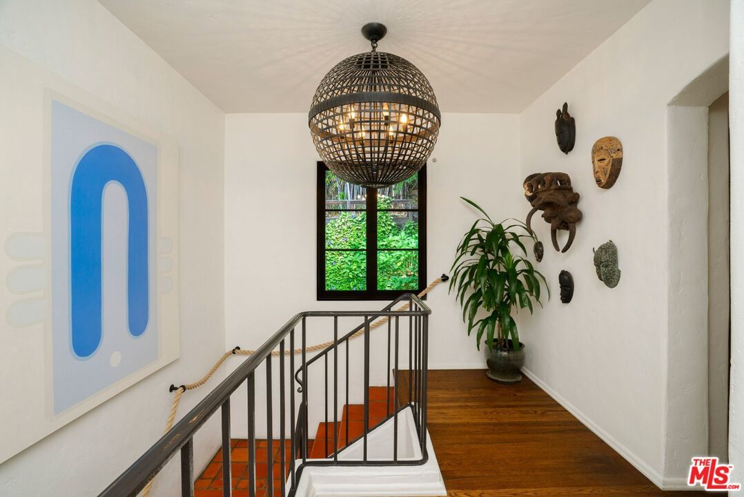 Chandelier, Interior, Wood Texture Flooring