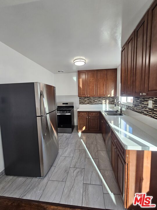Interior, Kitchen, Marble, Stainless Steel Appliances