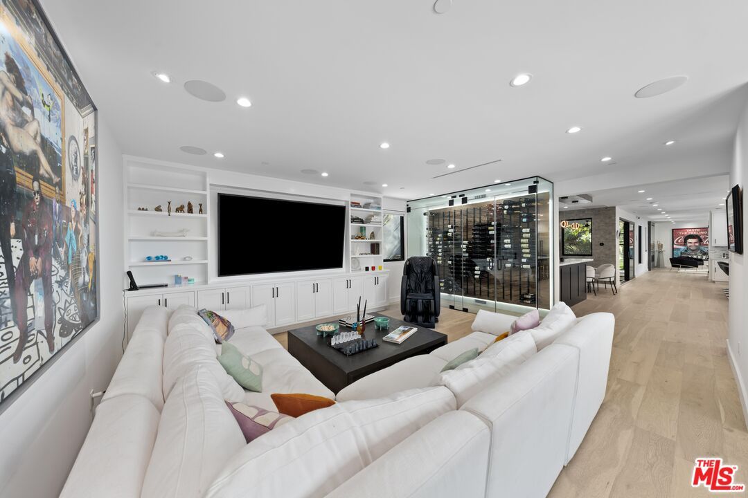 Interior, Living room, Recessed Lighting, Wine Storage, Wood Texture Flooring