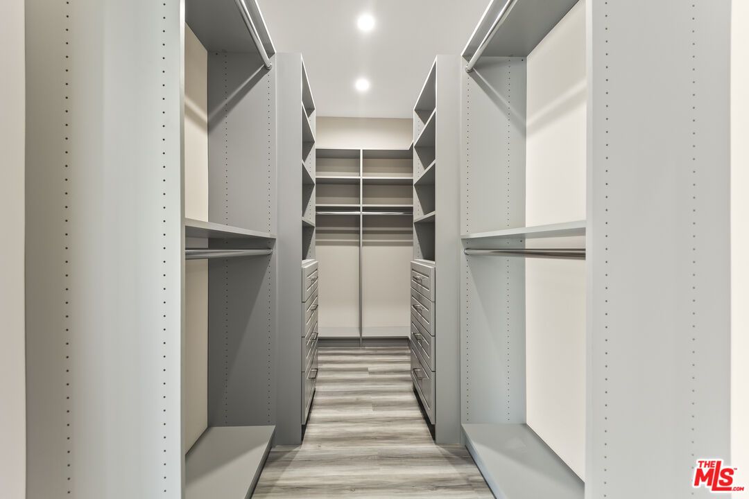 Interior, Recessed Lighting, Walk-in Closets