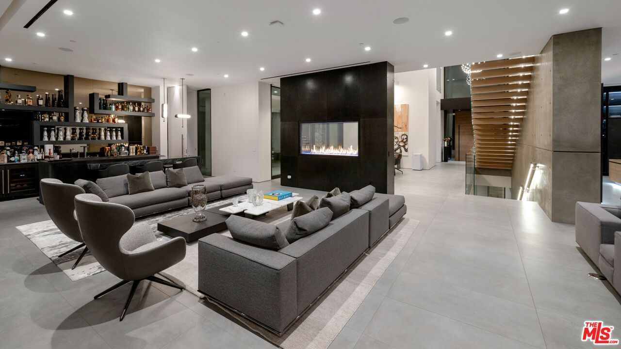 Fireplace, Interior, Living room, Pendant Lights, Recessed Lighting