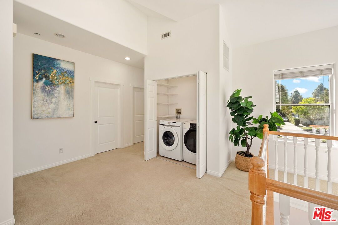 Interior, Recessed Lighting, Utility Closets, Washer