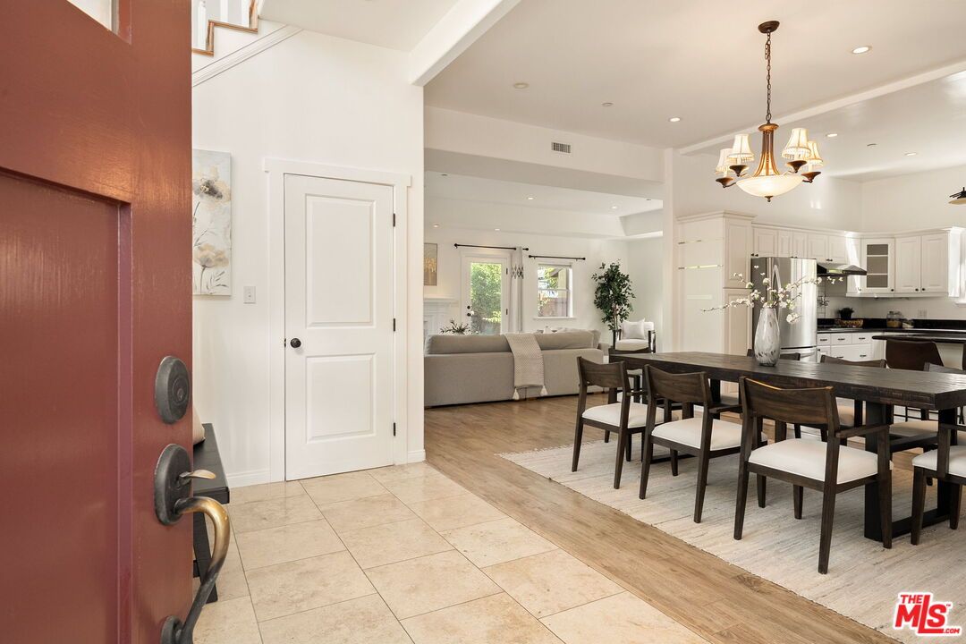 Chandelier, Dining room, Interior, Kitchen, Living room, Recessed Lighting, Stainless Steel Appliances, Wood Texture Flooring