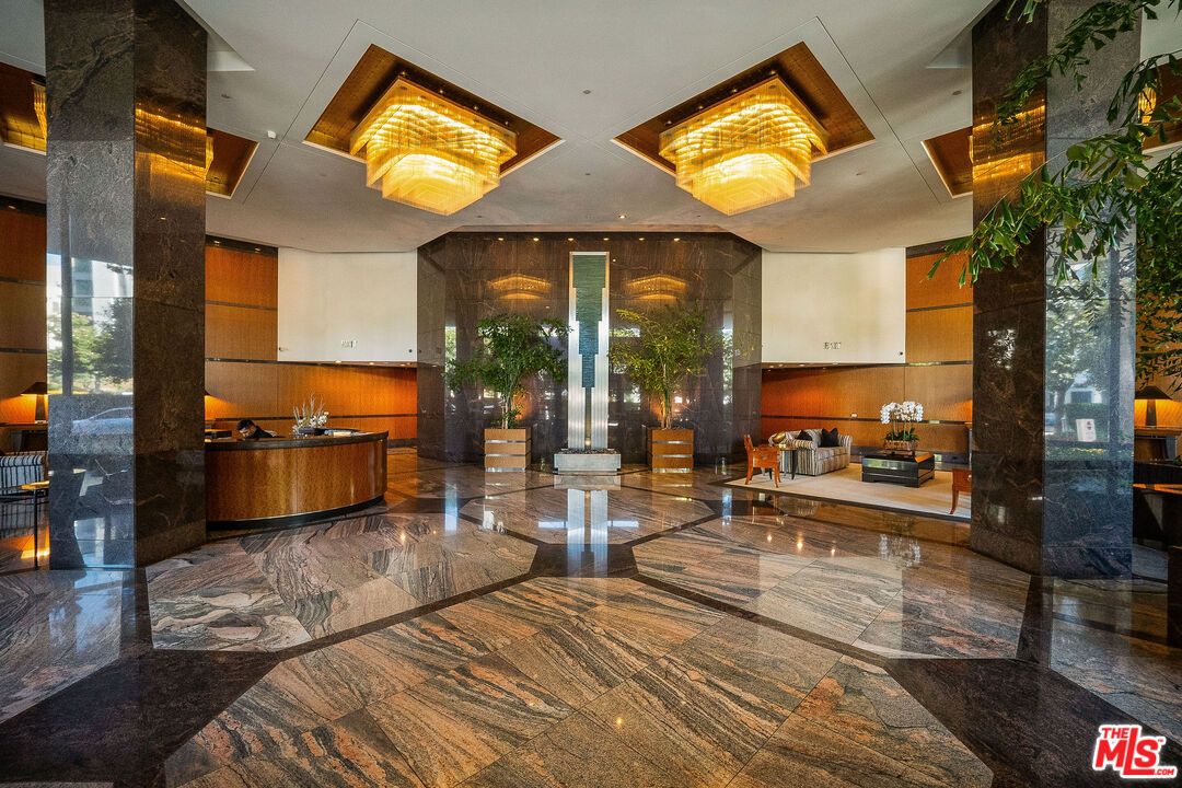 Chandelier, Interior, Recessed Lighting